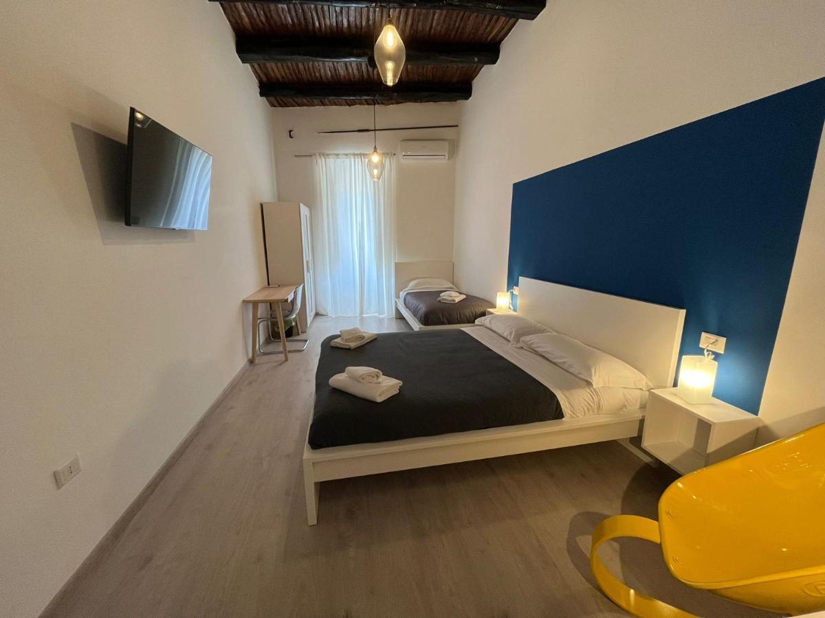 Bed and Breakfast Donna Luisa A Santa Chiara Nápoles Habitación foto